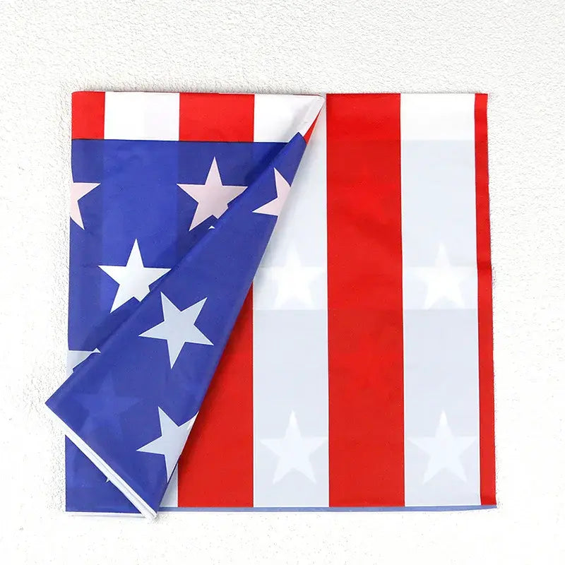 USA Flag Disposable Tablecloth - Patriotic Stars and Plaid Design, Waterproof Fabric Protector for Independence Day Celebration